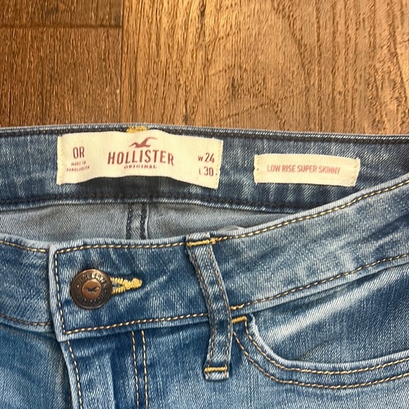 Hollister Denim - Hollister Distressed Low Rise Super Skinny Jeans Size 0